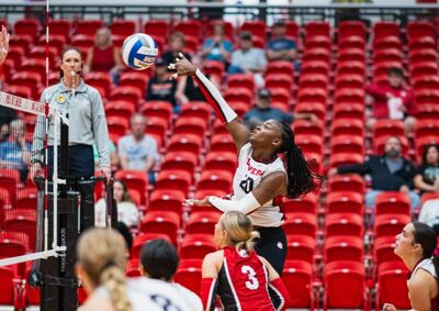 Varsity Volleyball vs Winona State University image - click to enlarge